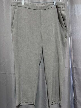 Women's Heather Gray Pull On Capri Pants